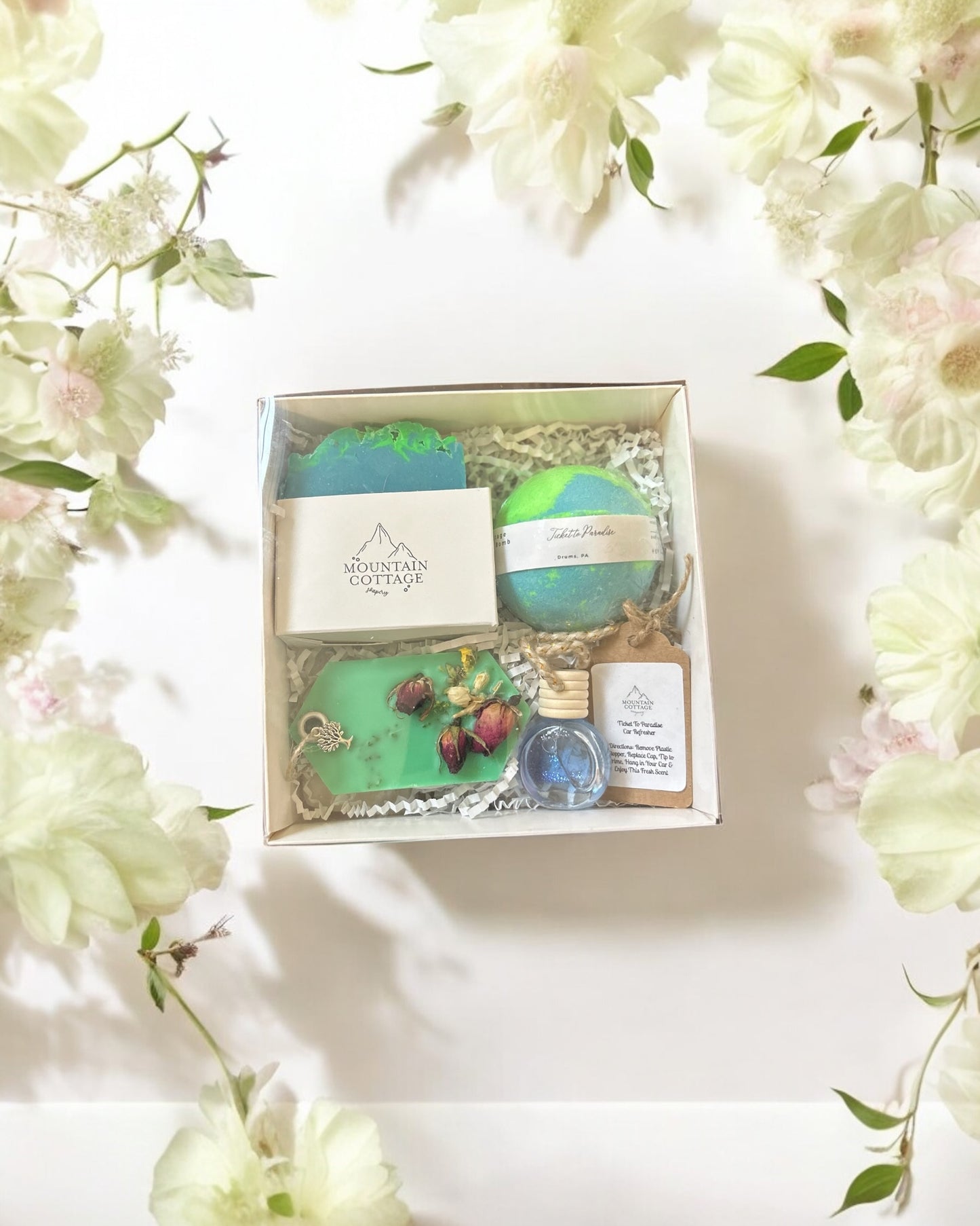 A Ticket to Paradise Gift Set