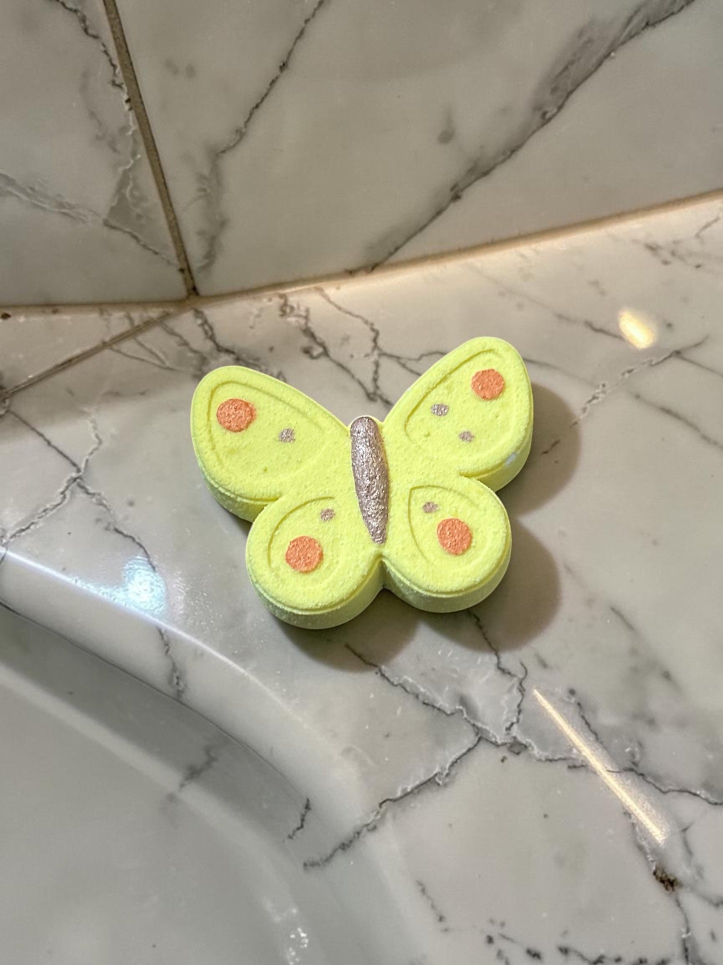 Golden Flutter Coconut Milk Bath Bomb