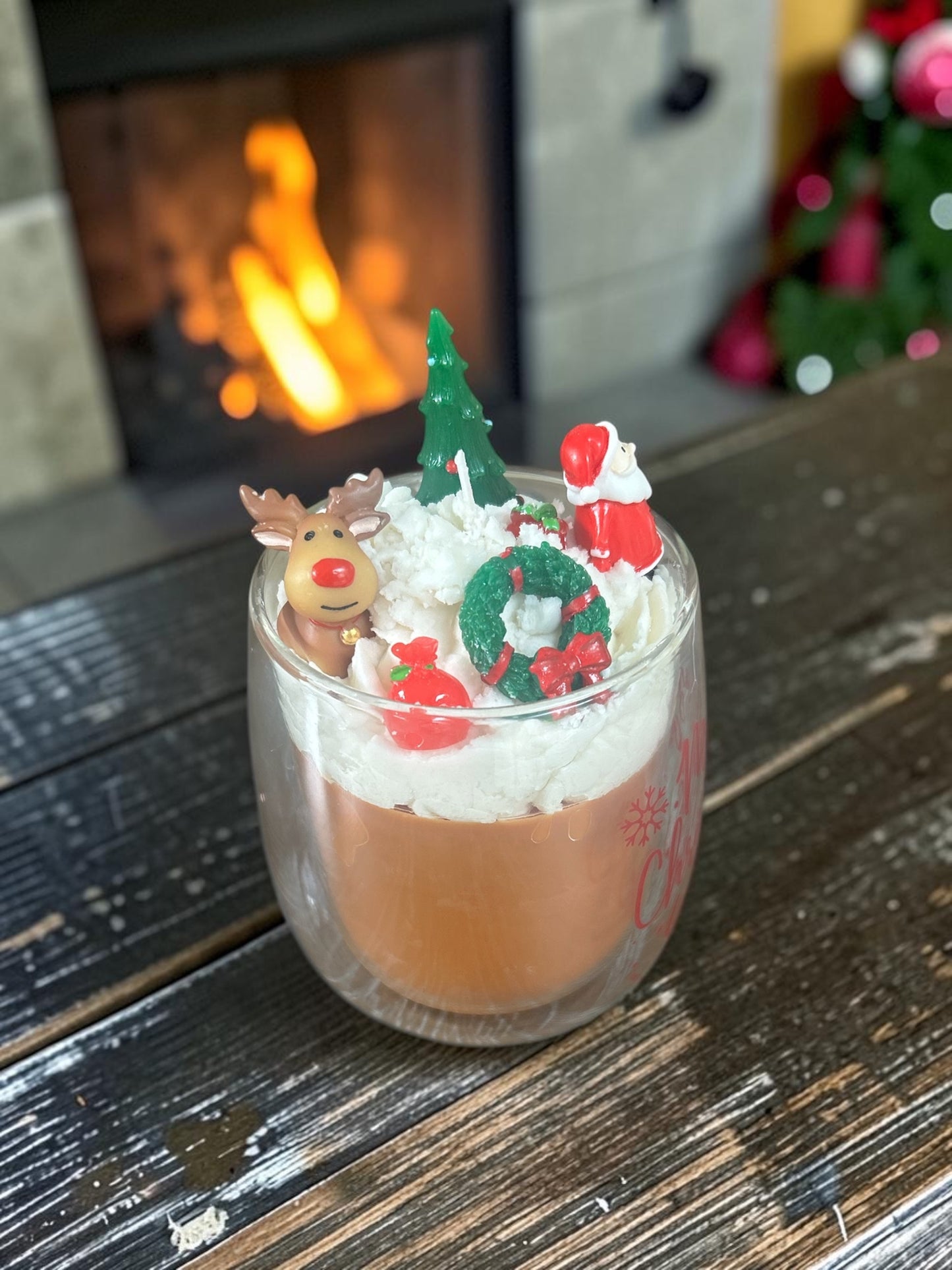 Santa’s Peppermint Mocha Candle